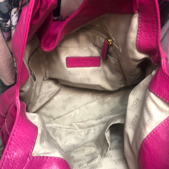 Micheal kors purse - Picture 4 of 4